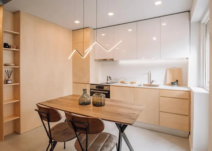 Alvares - 1 Bedroom And Terrace In Arroios شقة