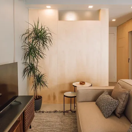 アパート Alvares - 1 Bedroom And Terrace In Arroios *