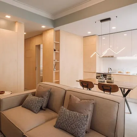 Alvares - 1 Bedroom And Terrace In Arroios 아파트 *