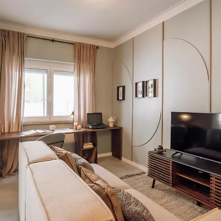 Апартаменты Alvares - 1 Bedroom And Terrace In Arroios Лиссабон